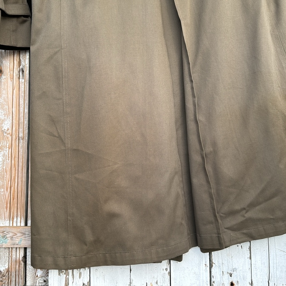 Vintage Christian Dior Classic Men’s Trench Coat - Picture 13 of 13